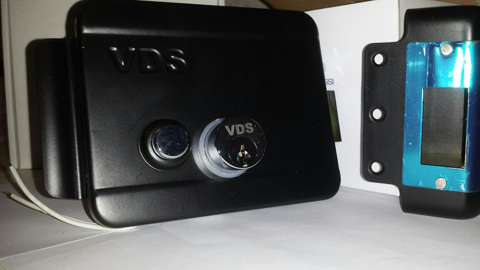 Electro cerradura VDS 12V para puertas batientes o abatibles